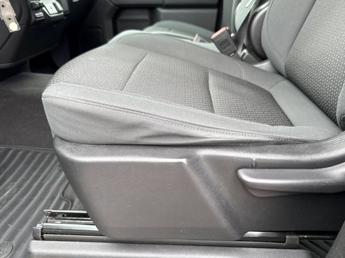 Used 2019 Chevrolet Silverado 1500 Custom Trail Boss w/ Custom Convenience Package image 14