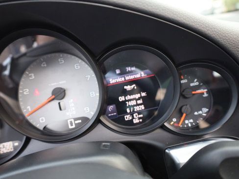 Used 2015 Porsche 911 Targa 4S image 31