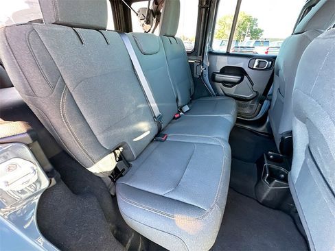 Used 2024 Jeep Wrangler Sport S image 26