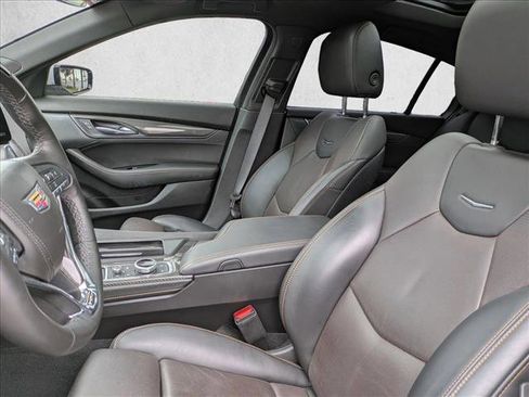 Used 2025 Cadillac CT5 V image 19