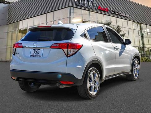 Used 2022 Honda HR-V LX image 4