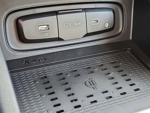 New 2026 Hyundai Venue SEL FWD image 10