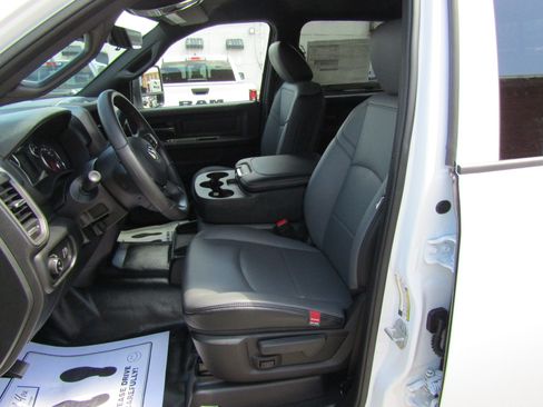 New 2026 RAM 3500 Tradesman AWD/4WD image 12