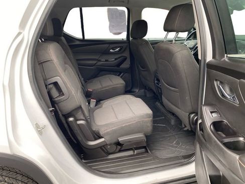 Used 2020 Chevrolet Traverse LT w/ LPO, Floor Liner Package image 18