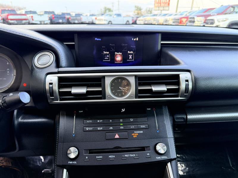 Used 2016 Lexus IS 200t w/ F Sport Package RWD image 35