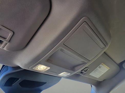 Used 2020 Ford Escape SE Sport image 24