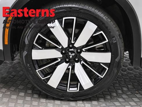 Used 2025 Mitsubishi Outlander SE image 34