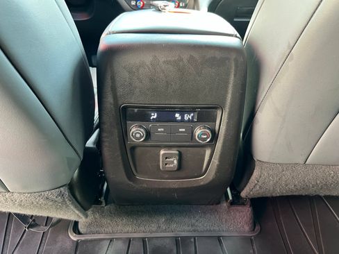 Used 2023 Buick Enclave Essence FWD image 51