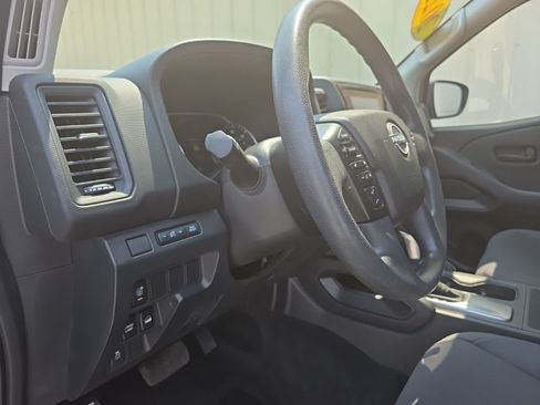 Used 2022 Nissan Frontier S w/ Technology Package AWD/4WD image 14