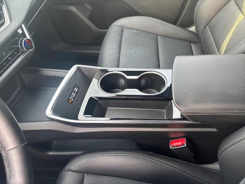 Used 2025 Chevrolet Equinox LT w/ Convenience Package II image 21