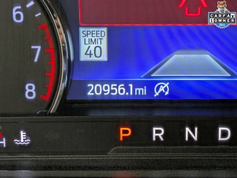 Used 2023 Ford Explorer XLT w/ Equipment Group 202A AWD/4WD image 17