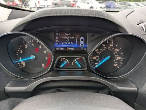 Used 2019 Ford Escape SE FWD image 29