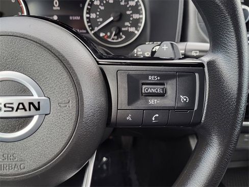 Used 2021 Nissan Rogue S image 17