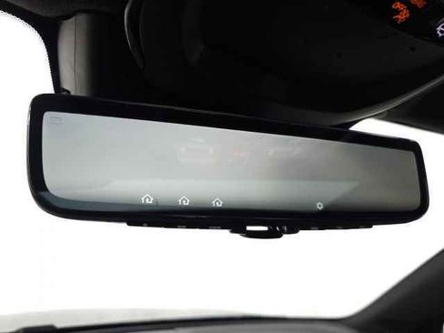 Used 2025 Volvo XC40 B5 Ultra image 33