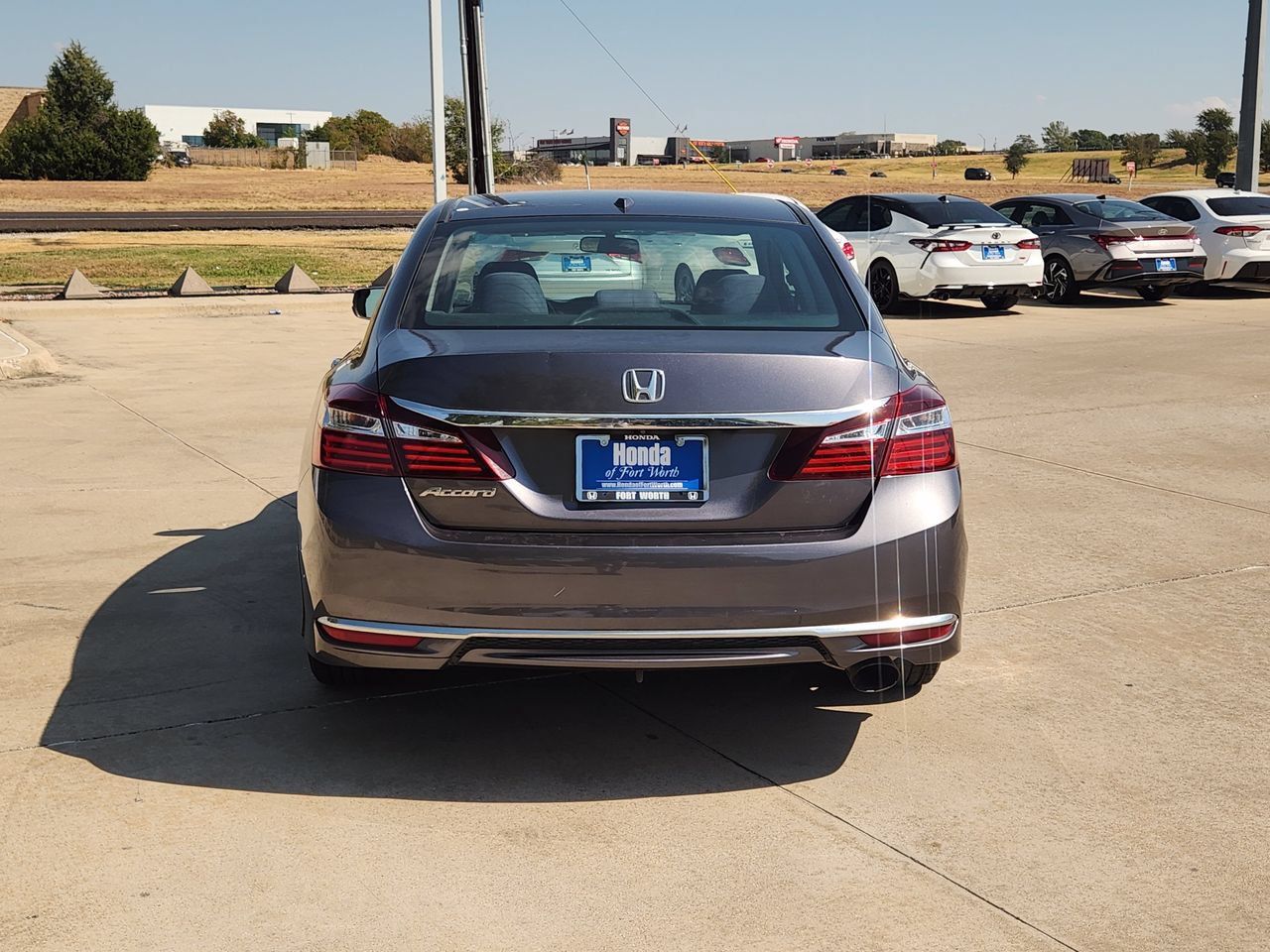 Used 2017 Honda Accord EX image 6
