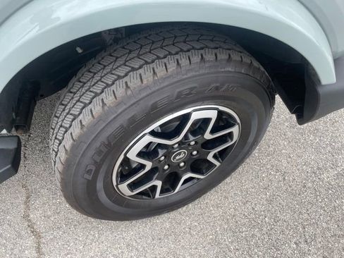 Used 2024 Ford Bronco Outer Banks AWD/4WD image 12