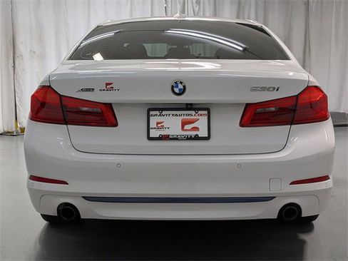 Used 2018 BMW 530i xDrive image 25