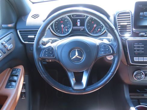 Used 2018 Mercedes-Benz GLS 450 4MATIC image 6