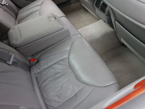 Used 2003 Lexus LS 430 RWD image 23