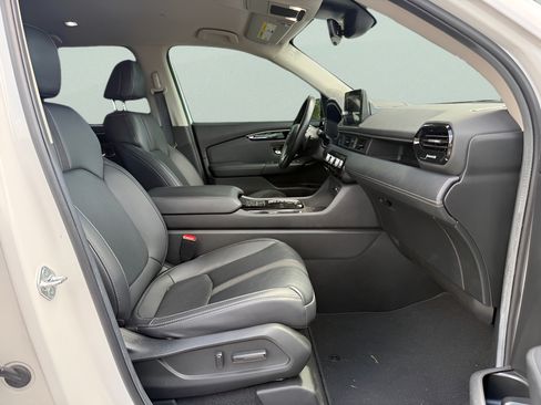 Certified 2025 Honda Pilot EX-L image 15