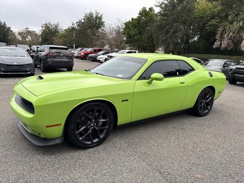 Used 2023 Dodge Challenger R/T w/ Plus Package image 5