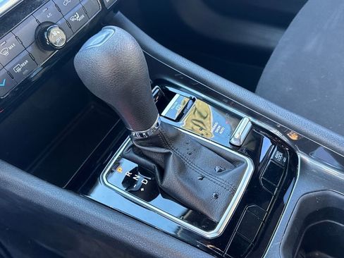 Used 2023 Jeep Compass Sport image 20