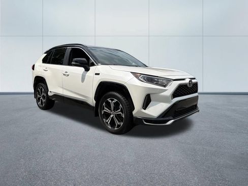 Used 2021 Toyota RAV4 XSE w/ Weather Package AWD/4WD image 4