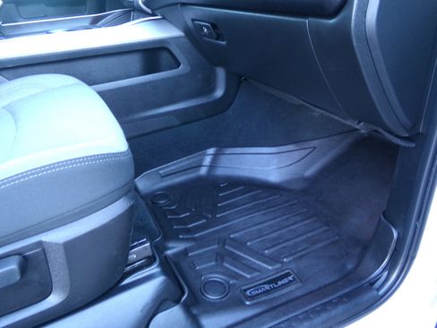 Used 2022 RAM 2500 Big Horn w/ Level A Equipment Group image 32