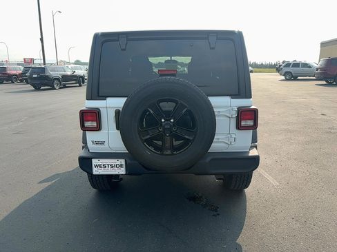 Used 2023 Jeep Wrangler Unlimited Sport AWD/4WD image 6