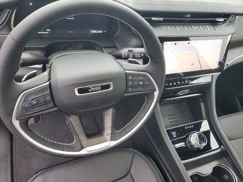 New 2026 Jeep Grand Cherokee Limited AWD/4WD image 19
