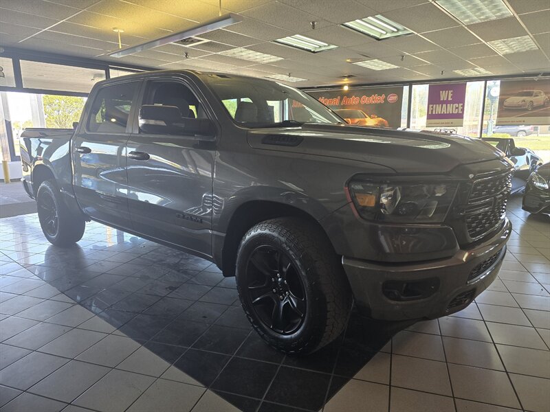 Used 2022 RAM 1500 Big Horn AWD/4WD image 3