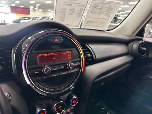 Used 2016 MINI Cooper 2-Door Hardtop image 21