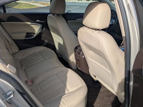 Used 2012 Buick Regal Premium image 29