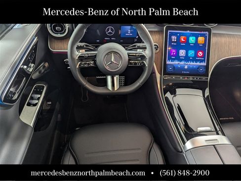 Used 2025 Mercedes-Benz GLC 300 image 10