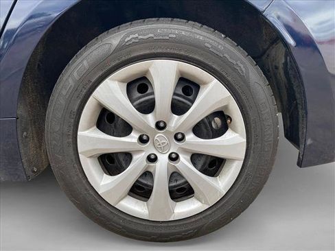 Used 2024 Toyota Corolla LE FWD image 12