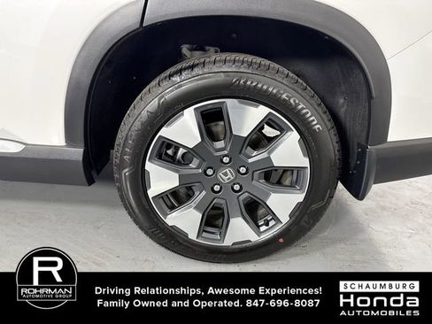 Certified 2026 Honda Pilot Touring image 5