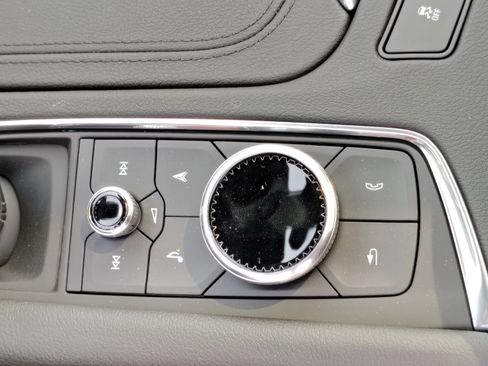 New 2025 Cadillac XT5 Premium Luxury w/ LPO, Floor Liner Package image 31