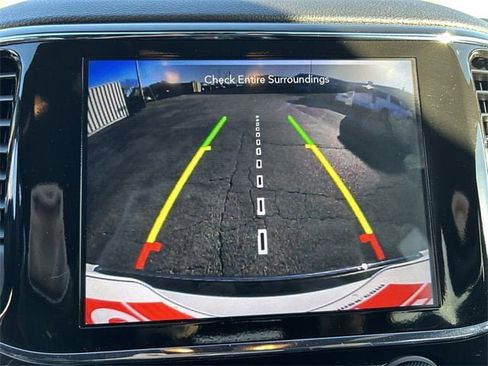 Used 2022 Jeep Grand Cherokee Limited image 29