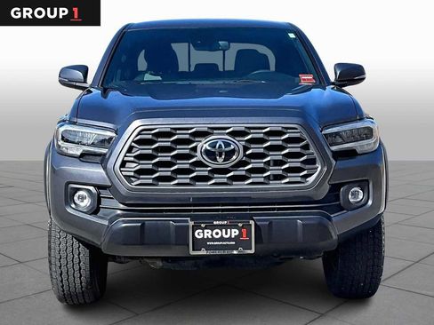 Certified 2023 Toyota Tacoma TRD Off-Road AWD/4WD image 4