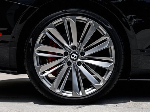 Used 2024 Bentley Continental GT Speed image 6