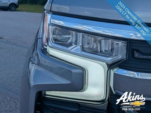 Used 2023 Chevrolet Silverado 1500 LT AWD/4WD image 9