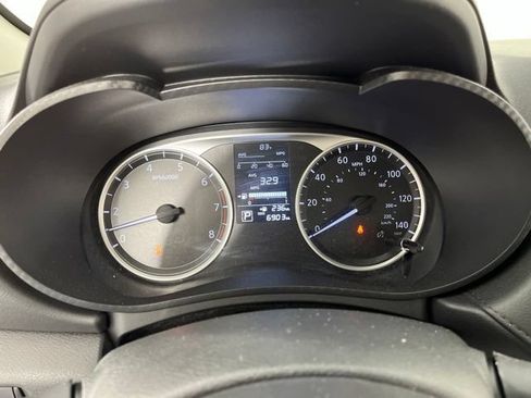 Certified 2025 Nissan Versa S w/ Trunk Package FWD image 24