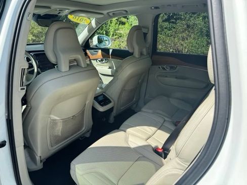 Used 2016 Volvo XC90 T6 Inscription w/ Vision Package AWD/4WD image 12