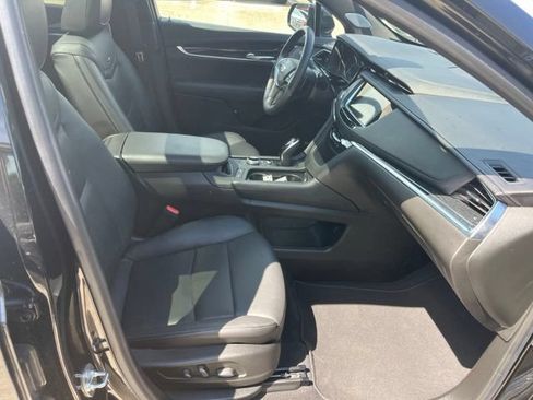 Used 2025 Cadillac XT5 Premium Luxury FWD image 34