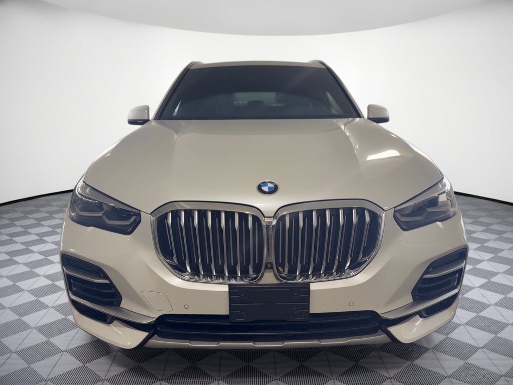 Used 2022 BMW X5 sDrive40i w/ Premium Package RWD image 4