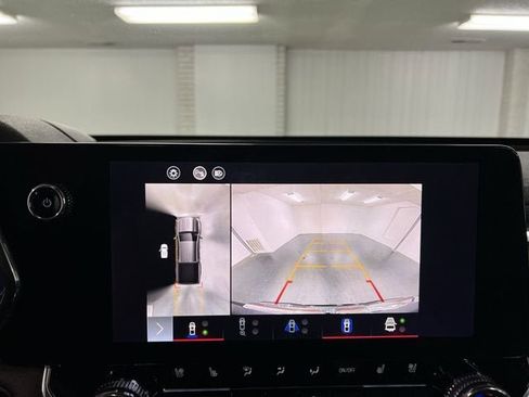 Certified 2024 GMC Canyon Denali image 15