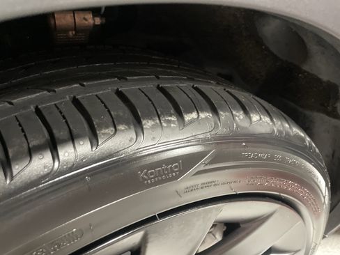 Used 2024 Tesla Model Y Long Range image 12