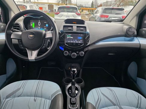 Used 2015 Chevrolet Spark LT image 5