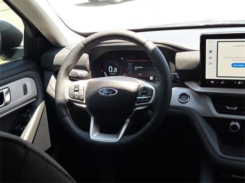 New 2025 Ford Explorer Active image 12