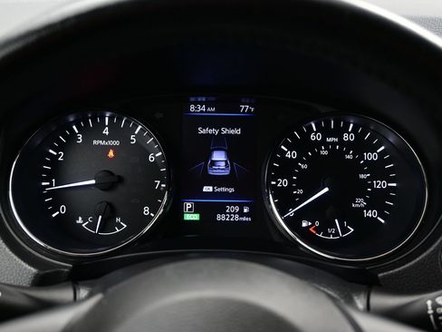 Used 2018 Nissan Rogue SV FWD image 24